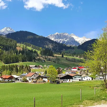 Boutique Hotel Alpenhof Sankt Martin am Tennengebirge Exterior photo